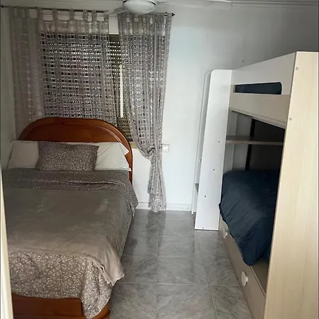 First Line, Highest Floor And Center! Apartamento